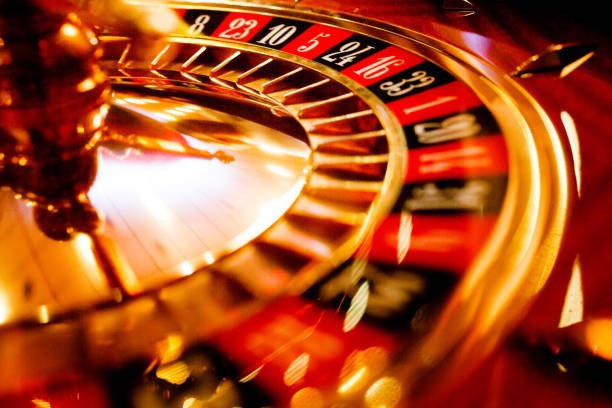 cucu toto mobile app interface showing live dealer tables and sportsbook markets